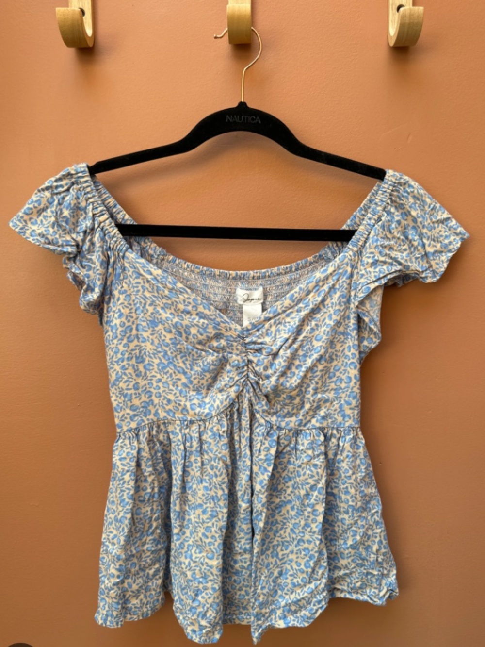 Lovely JOPNA top for summer!  L